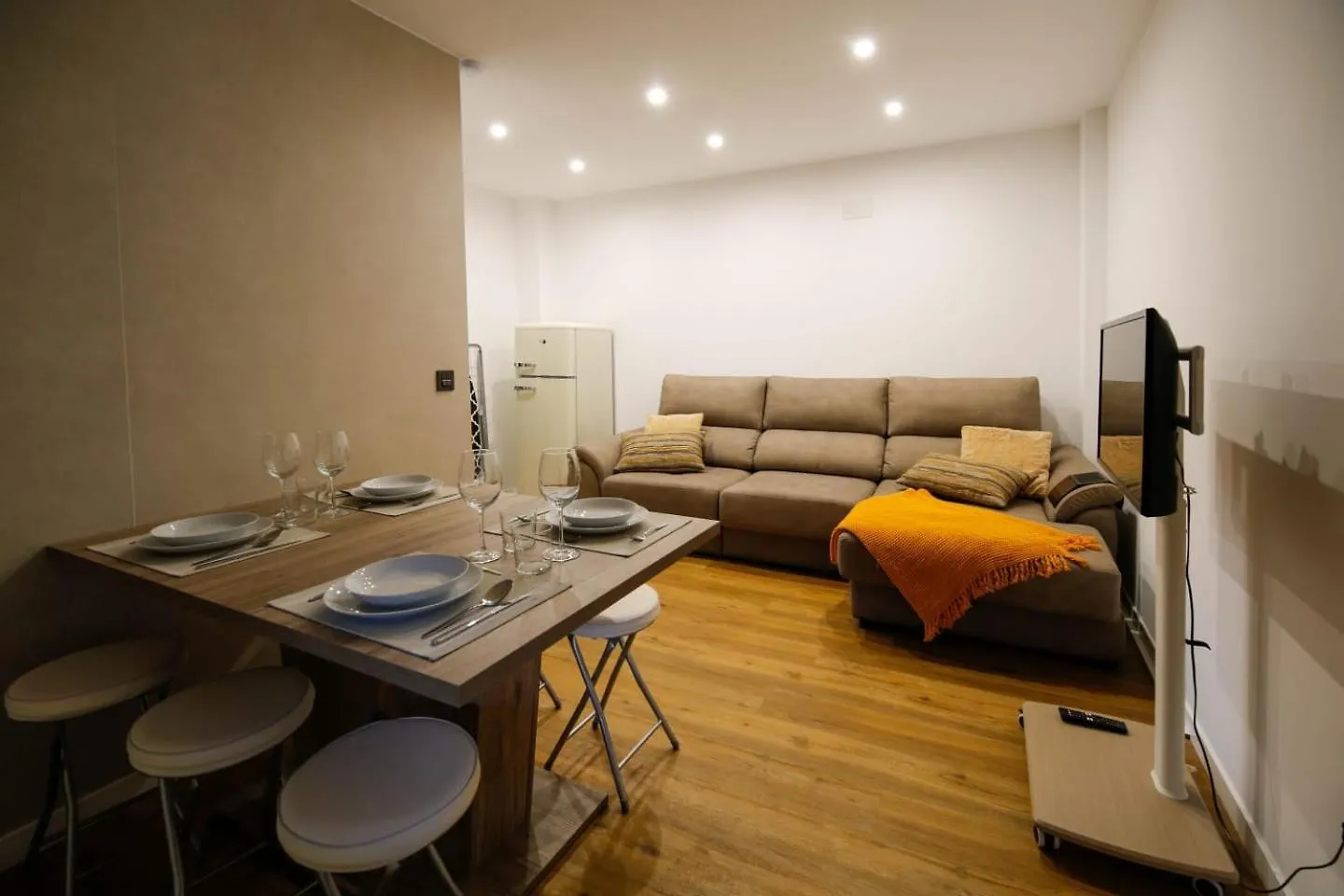 דירות Zugaztieta La Casa Del Patio ספרד